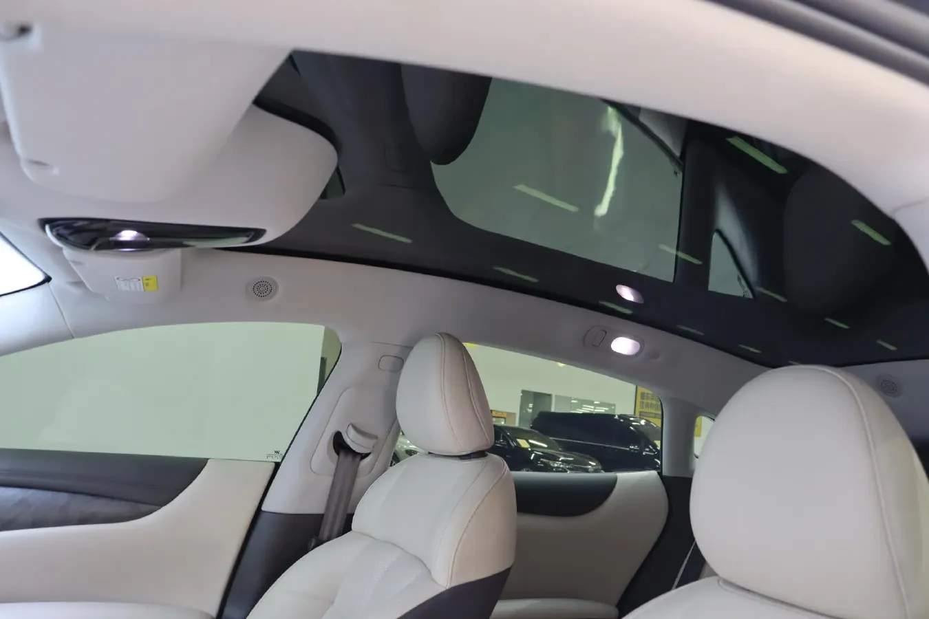 2024 IM L6 BEV 75KWH,autocango,china used car exporter,china ev exporter,chinese used car exporter,chinese used ev exporter