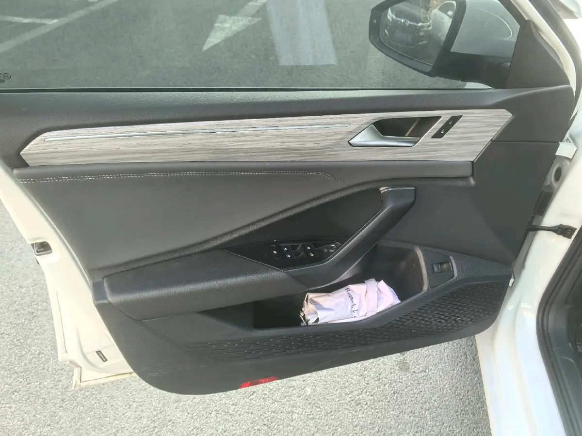 2023 Volkswagen Sagitar 1.5T 160HP L4 7DCT,autocango,china used car exporter,china ev exporter,chinese used car exporter,chinese used ev exporter