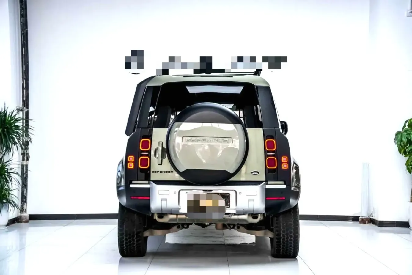 2021 Land Rover Defender 3.0T 400HP L6 8AT,autocango,china used car exporter,china ev exporter,chinese used car exporter,chinese used ev exporter