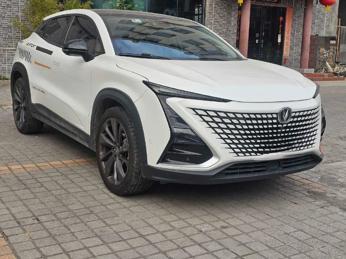 2021 ChangAn UNI-T 1.5T 180HP L4 7DCT,autocango,china used car exporter,china ev exporter,chinese used car exporter,chinese used ev exporter