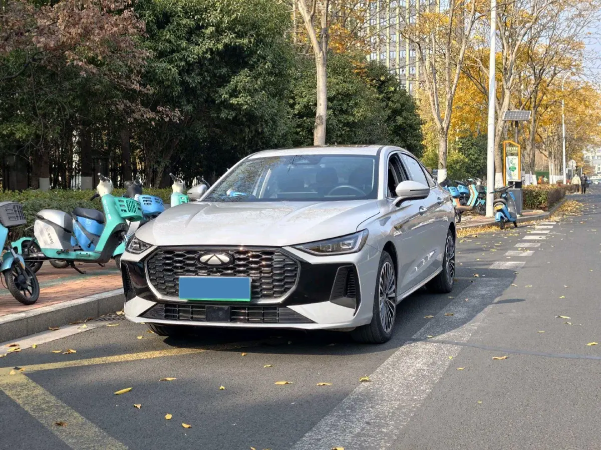 2025 Fulwin FulwinA8L 1.5T 156HP L4 1DHT PHEV 18.67KWH