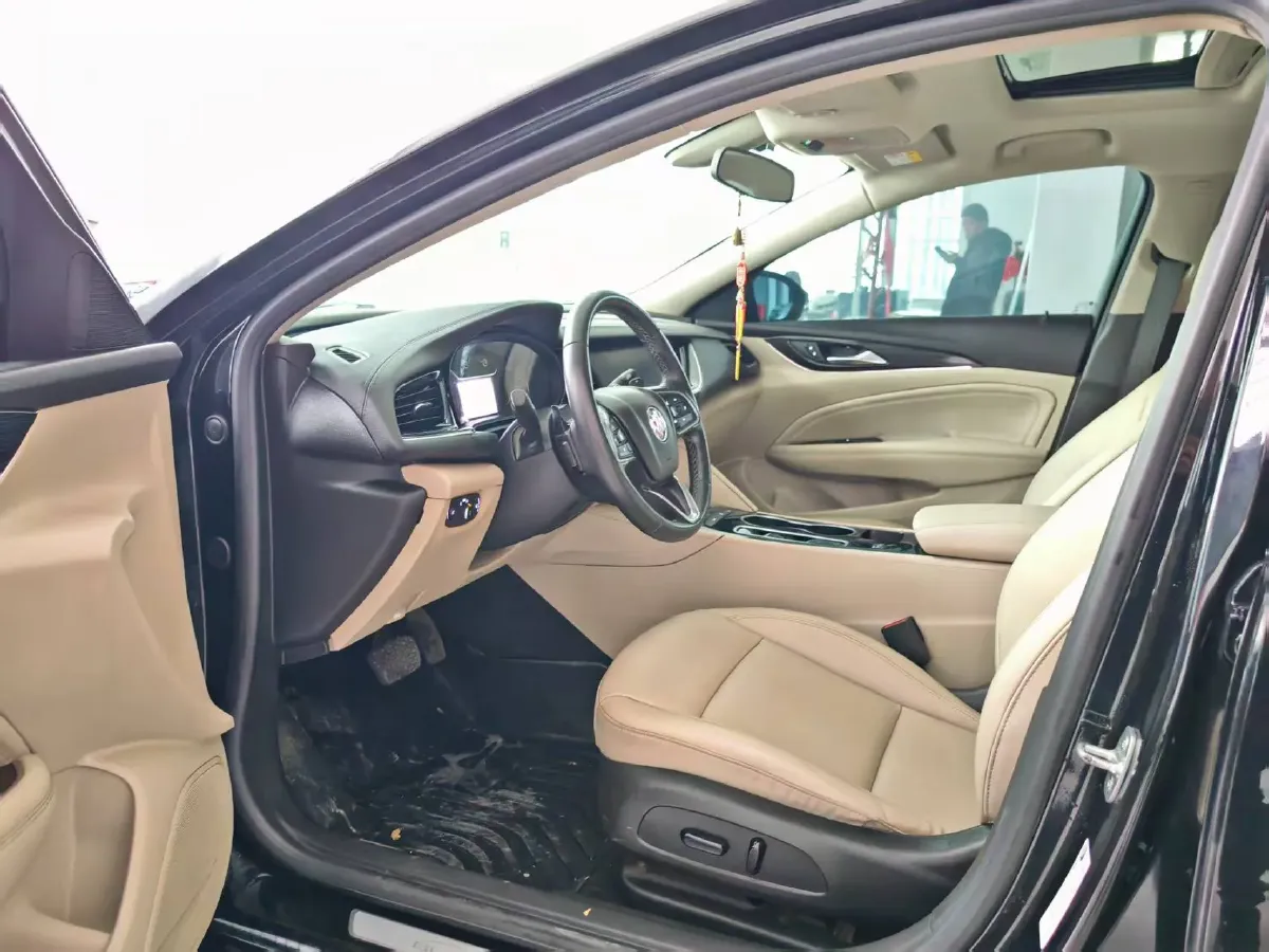 2020 Buick Regal 1.5T 169HP L4 9AT,autocango,china used car exporter,china ev exporter,chinese used car exporter,chinese used ev exporter