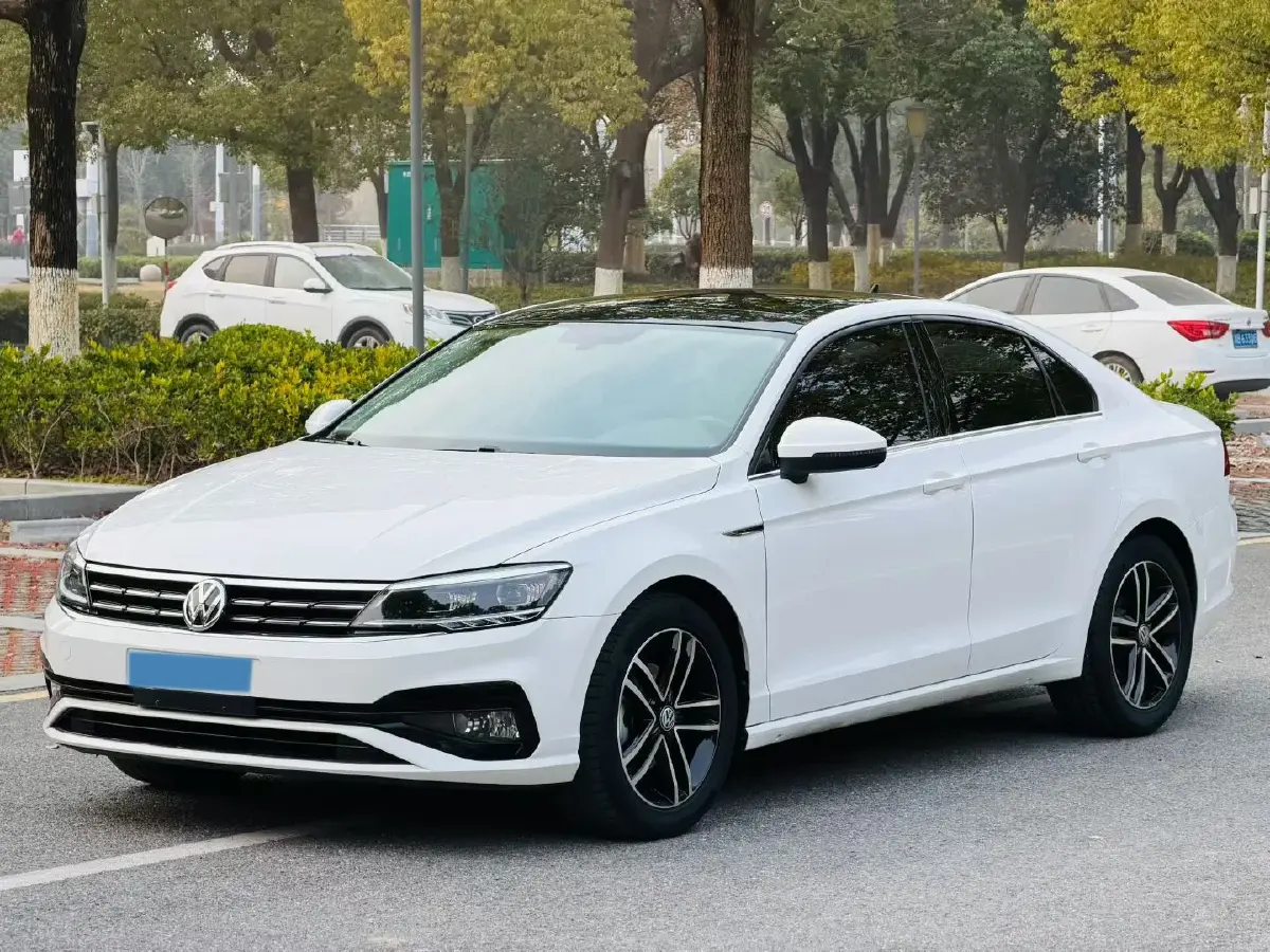 2021 Volkswagen Lamando 1.4T 150HP L4 7DCT 2021 Volkswagen Lamando 1.4T 150HP L4 7DCT