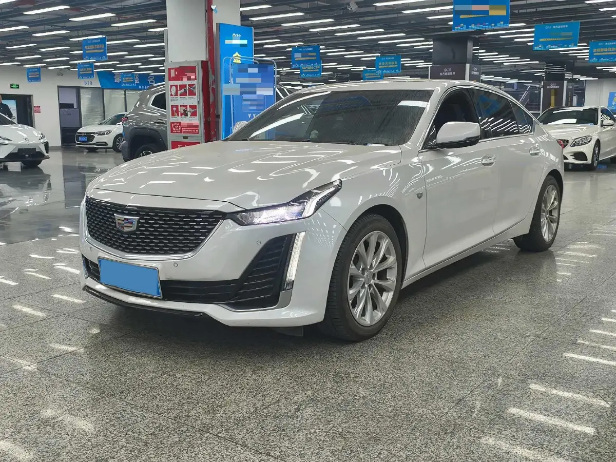 2023 Cadillac CT5 2.0T 237HP L4 10AT