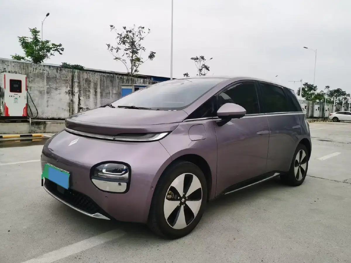2023 BaoJun Cloud BEV 50.6KWH