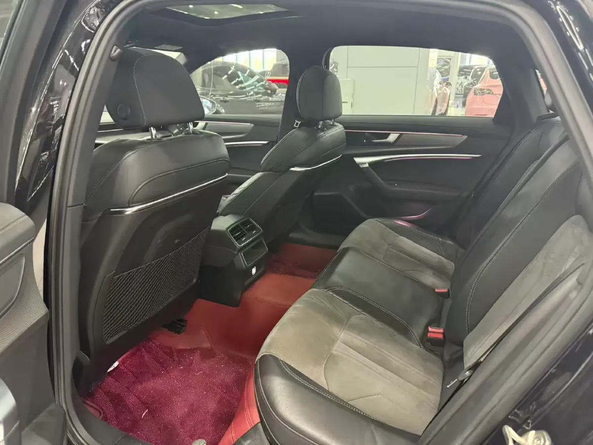 2020 Audi A6L 2.0T 190HP L4 7DCT,autocango,china used car exporter,china ev exporter,chinese used car exporter,chinese used ev exporter