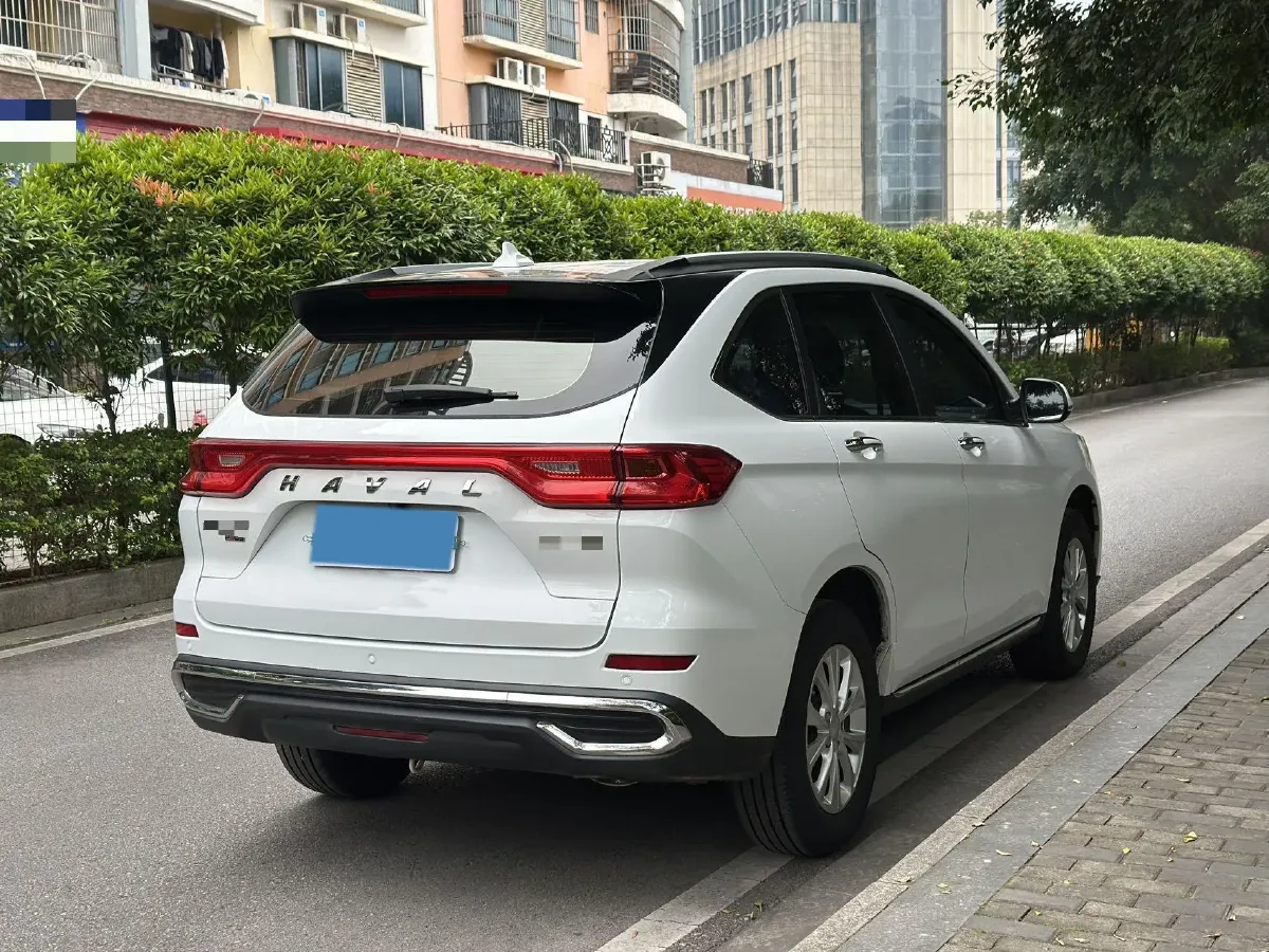 2021 Haval M6 1.5T 150HP L4 7DCT,autocango,china used car exporter,china ev exporter,chinese used car exporter,chinese used ev exporter