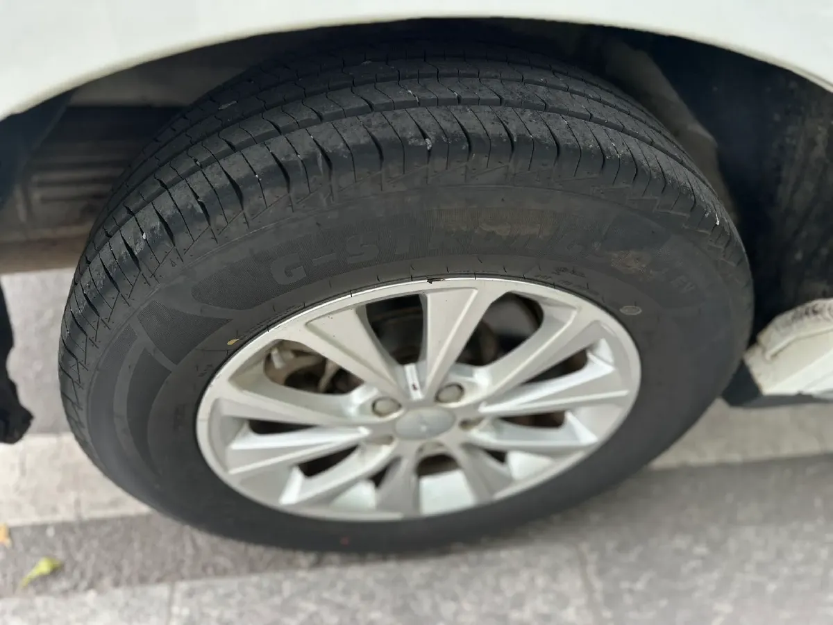 2021 Haval M6 1.5T 150HP L4 7DCT,autocango,china used car exporter,china ev exporter,chinese used car exporter,chinese used ev exporter