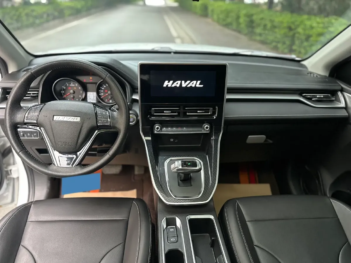 2021 Haval M6 1.5T 150HP L4 7DCT,autocango,china used car exporter,china ev exporter,chinese used car exporter,chinese used ev exporter
