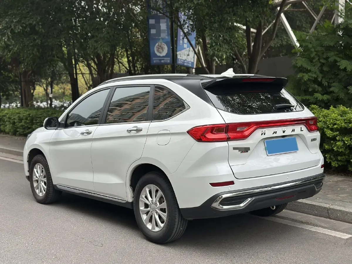 2021 Haval M6 1.5T 150HP L4 7DCT,autocango,china used car exporter,china ev exporter,chinese used car exporter,chinese used ev exporter