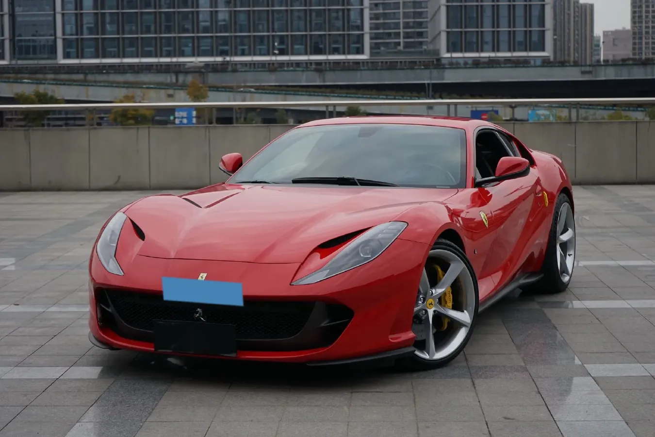 2017 Ferrari 812 6.5L 800HP V12 7DCT,autocango,china used car exporter,china ev exporter,chinese used car exporter,chinese used ev exporter