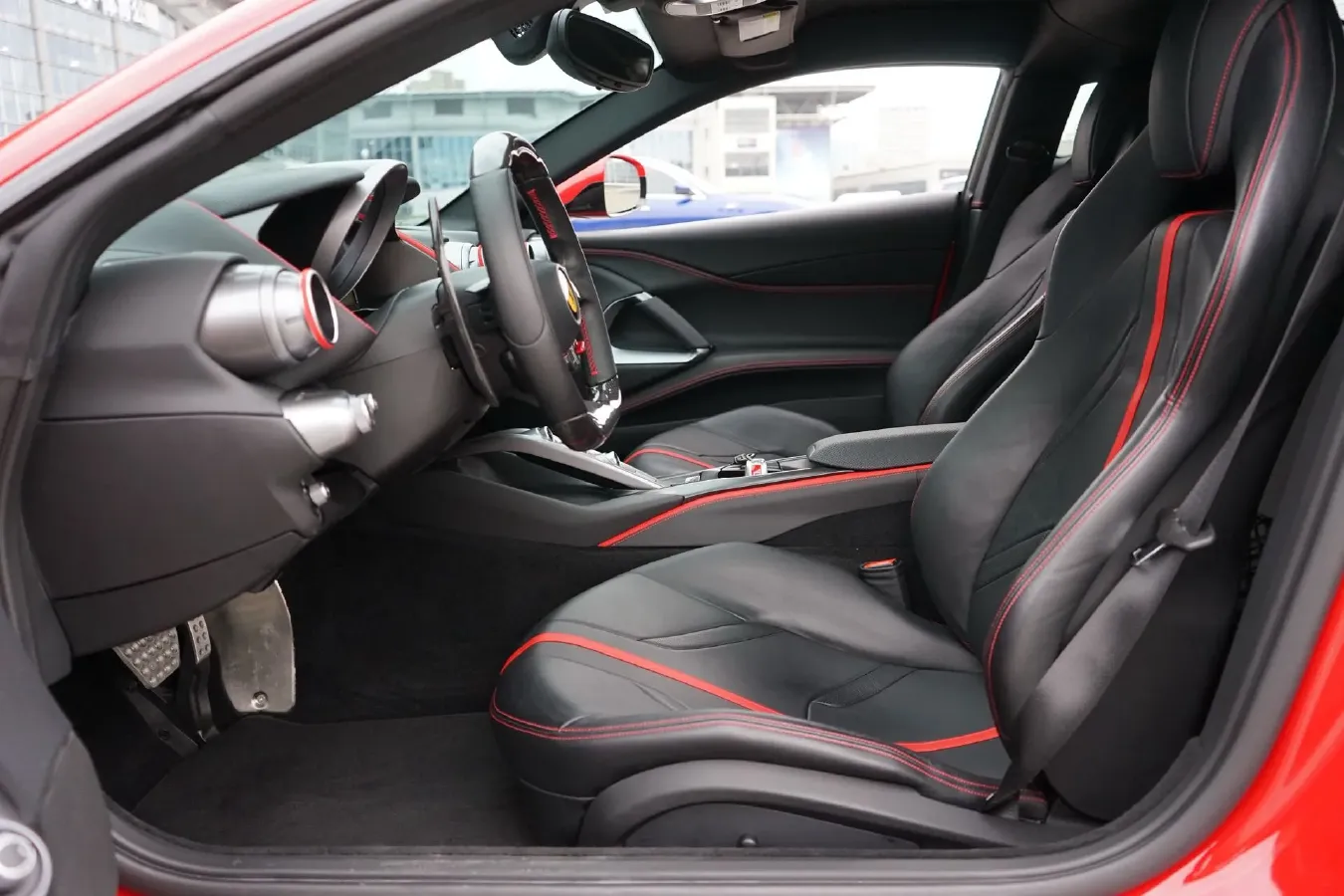 2017 Ferrari 812 6.5L 800HP V12 7DCT,autocango,china used car exporter,china ev exporter,chinese used car exporter,chinese used ev exporter