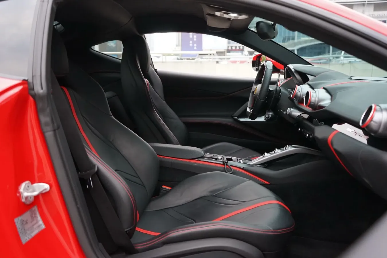 2017 Ferrari 812 6.5L 800HP V12 7DCT,autocango,china used car exporter,china ev exporter,chinese used car exporter,chinese used ev exporter