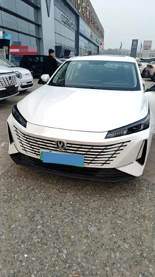 2025 ChangAn EadoPHEV 1.5L 98HP L4 E-CVT PHEV,autocango,china used car exporter,china ev exporter,chinese used car exporter,chinese used ev exporter