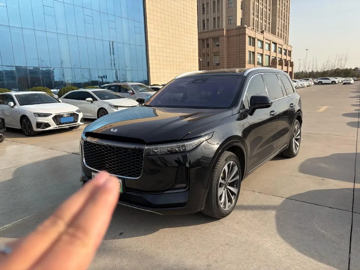 2021 Li ONE Range Extended 131HP REEV 40.5KWH