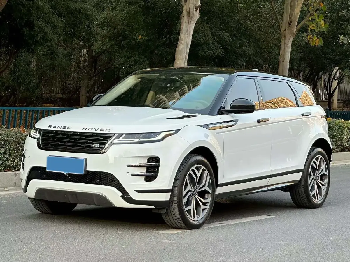 2024 Land Rover Range Rover Evoque 2.0T 249HP L4 9AT