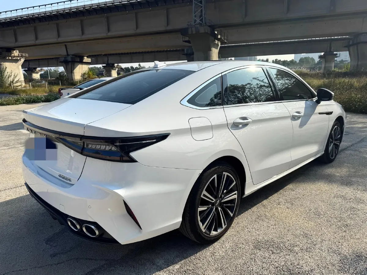 2025 Chery Arrizo 8 1.6T 197HP L4 7DCT,autocango,china used car exporter,china ev exporter,chinese used car exporter,chinese used ev exporter