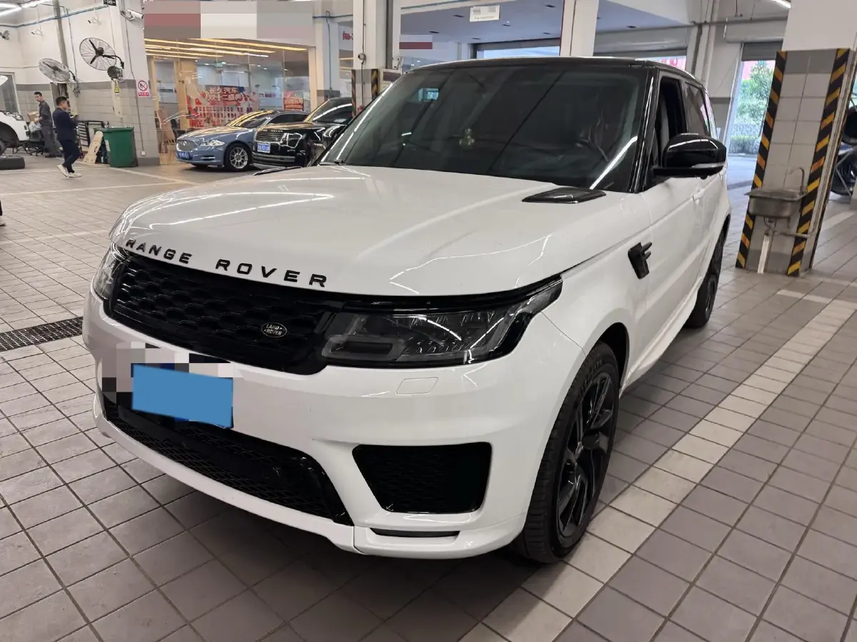 2020 Land Rover Range Rover Sport 3.0T 360HP L6 8AT 2020 Land Rover Range Rover Sport 3.0T 360HP L6 8AT