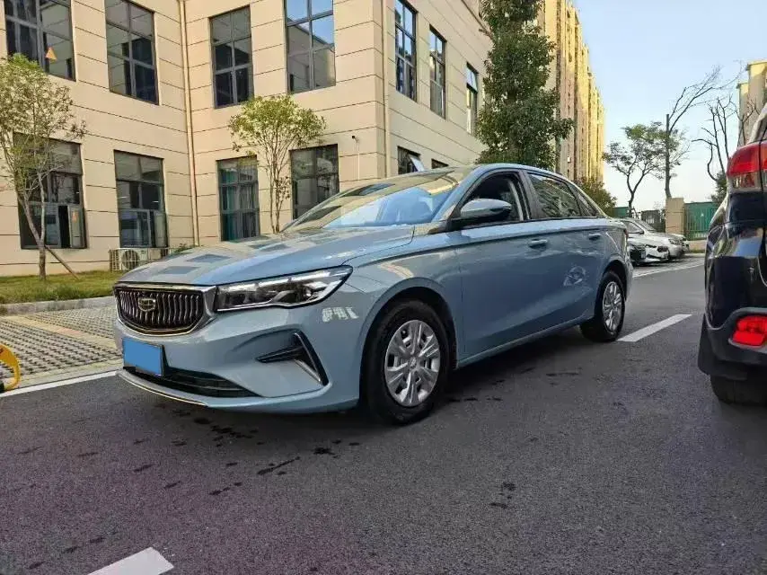 2025 Geely Emgrand 1.5L 127HP L4 5MT