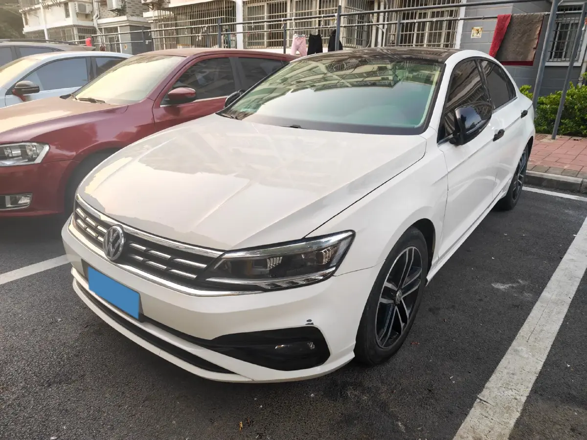 2019 Volkswagen Passat 1.4T 150HP L4 7DCT