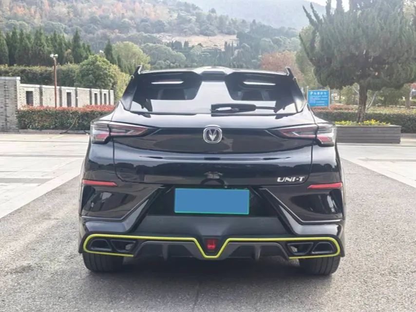 2022 ChangAn UNI-T 1.5T 188HP L4 7DCT,autocango,china used car exporter,china ev exporter,chinese used car exporter,chinese used ev exporter