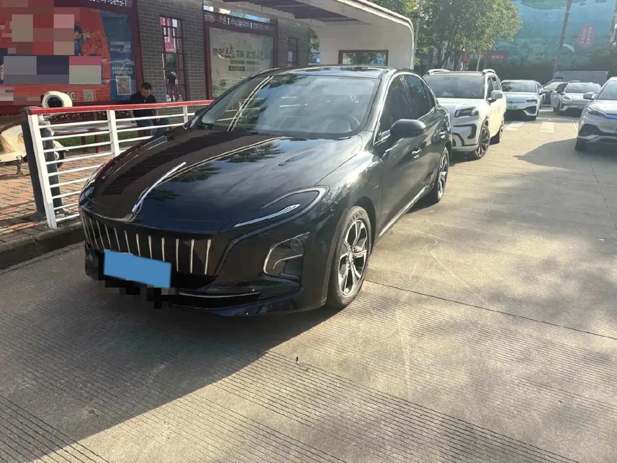 2023 HongQi E-QM5 BEV 54KWH