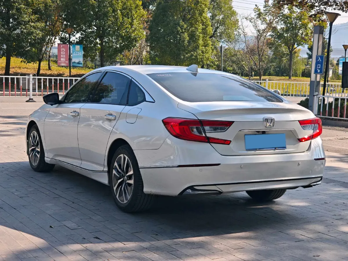 2018 Honda Accord 2.0L 146HP L4 E-CVT Hybrid,autocango,china used car exporter,china ev exporter,chinese used car exporter,chinese used ev exporter