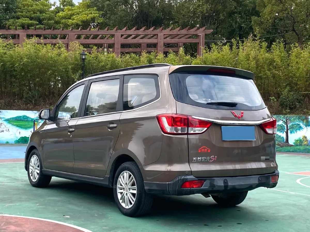 2015 WuLing HongGuang 1.5L 112HP L4 5MT,autocango,china used car exporter,china ev exporter,chinese used car exporter,chinese used ev exporter