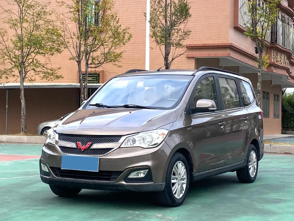 2015 WuLing HongGuang 1.5L 112HP L4 5MT