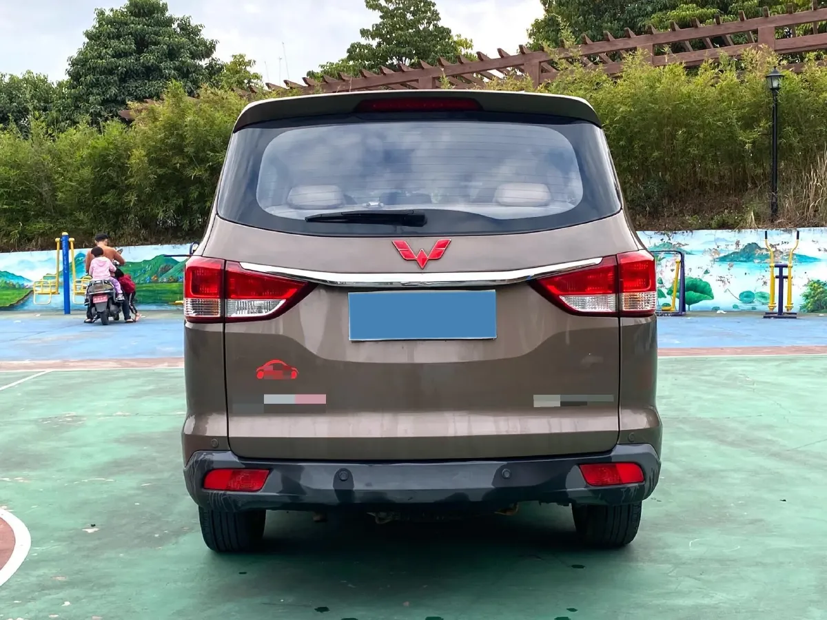 2015 WuLing HongGuang 1.5L 112HP L4 5MT,autocango,china used car exporter,china ev exporter,chinese used car exporter,chinese used ev exporter