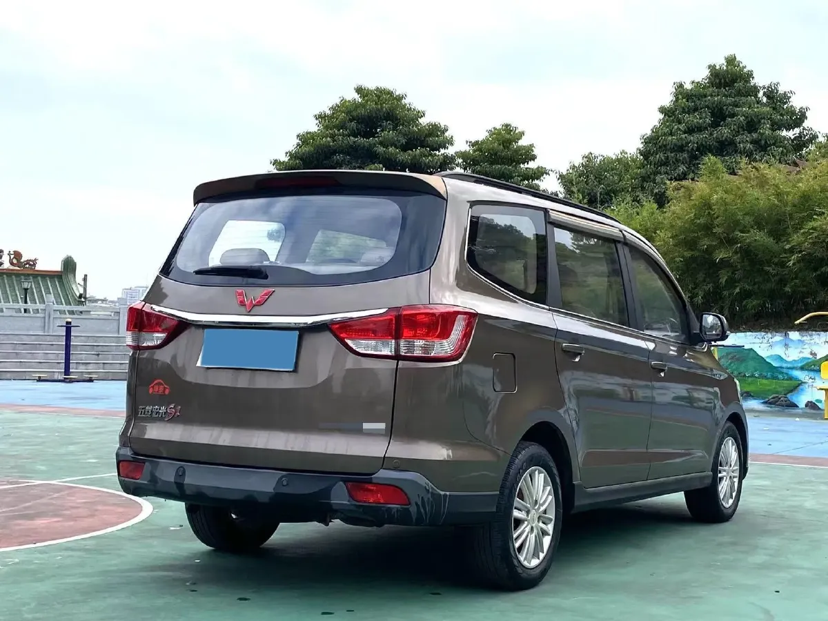 2015 WuLing HongGuang 1.5L 112HP L4 5MT,autocango,china used car exporter,china ev exporter,chinese used car exporter,chinese used ev exporter