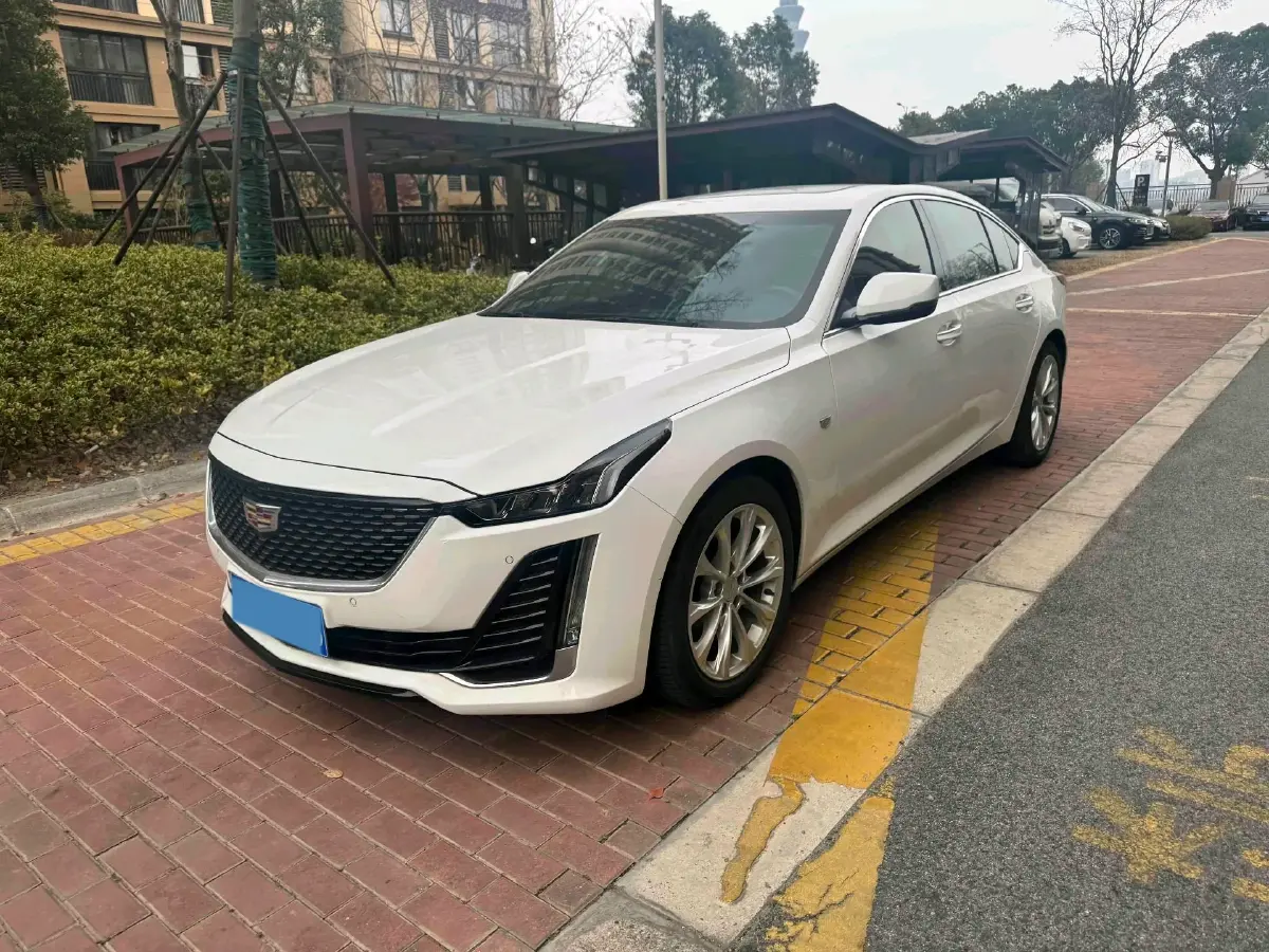 2021 Cadillac CT5 2.0T 237HP L4 10AT