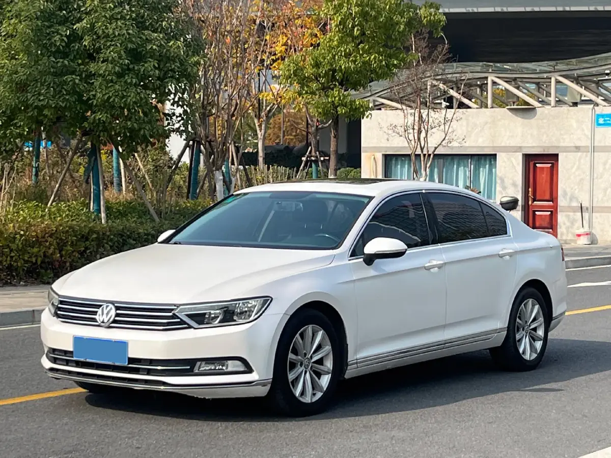 2017 Volkswagen Magotan 1.8T 180HP L4 7DCT