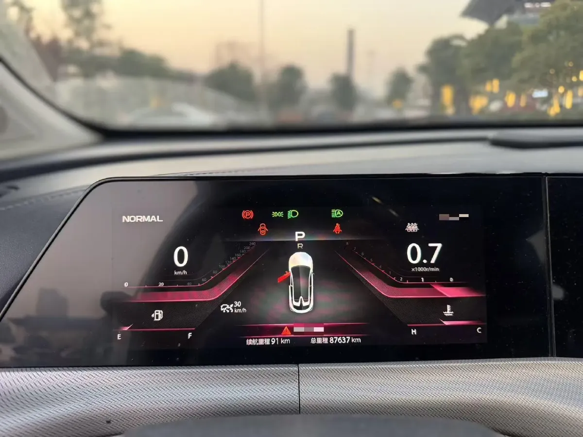 2020 ChangAn UNI-T 1.5T 180HP L4 7DCT,autocango,china used car exporter,china ev exporter,chinese used car exporter,chinese used ev exporter