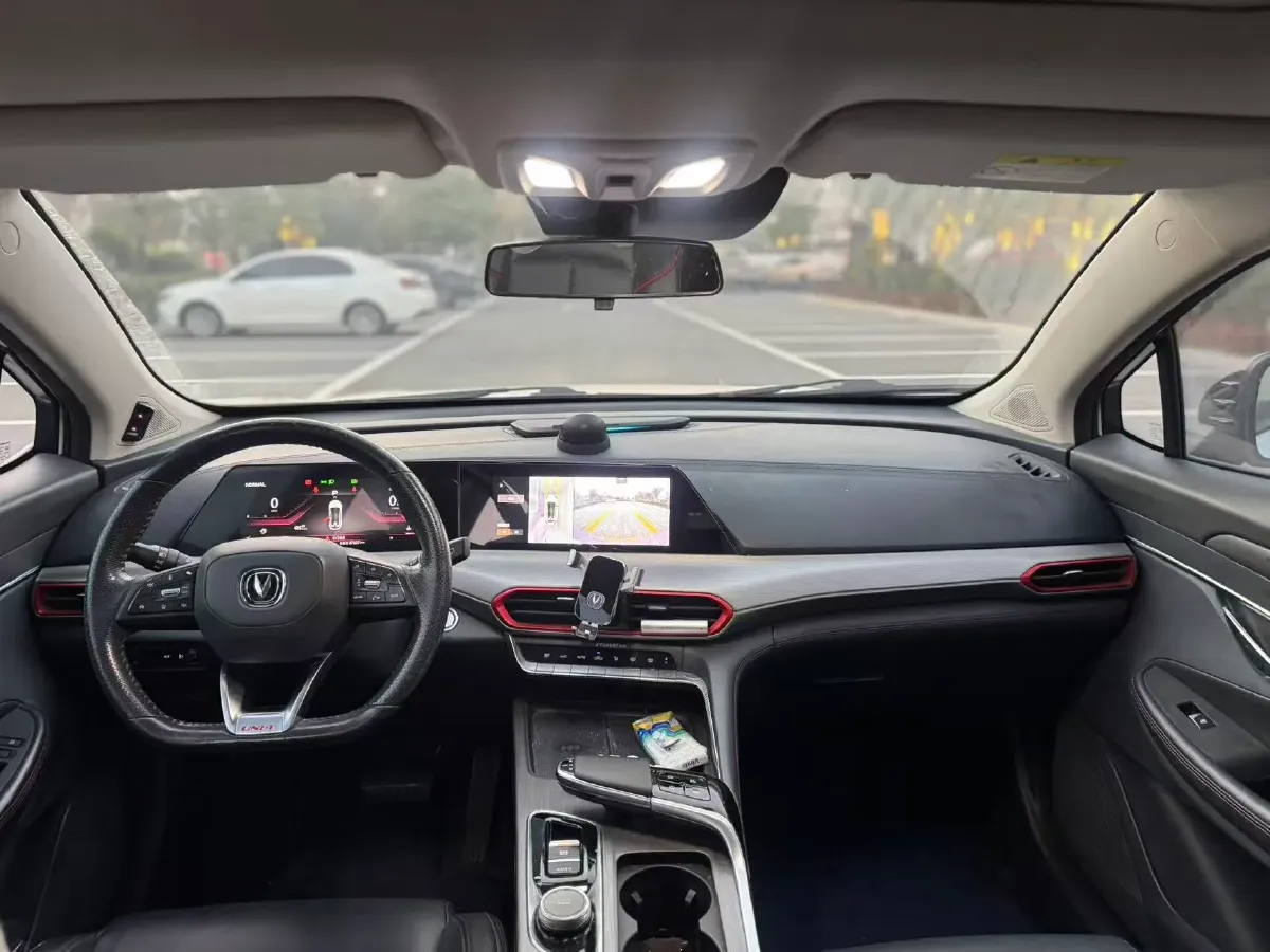 2020 ChangAn UNI-T 1.5T 180HP L4 7DCT,autocango,china used car exporter,china ev exporter,chinese used car exporter,chinese used ev exporter