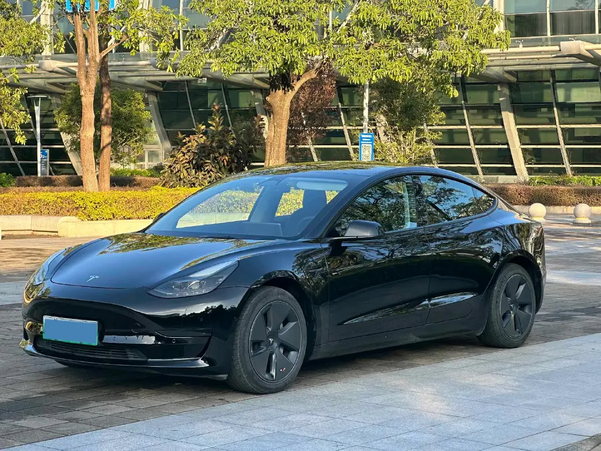 2022 Tesla Model 3 BEV 60KWH