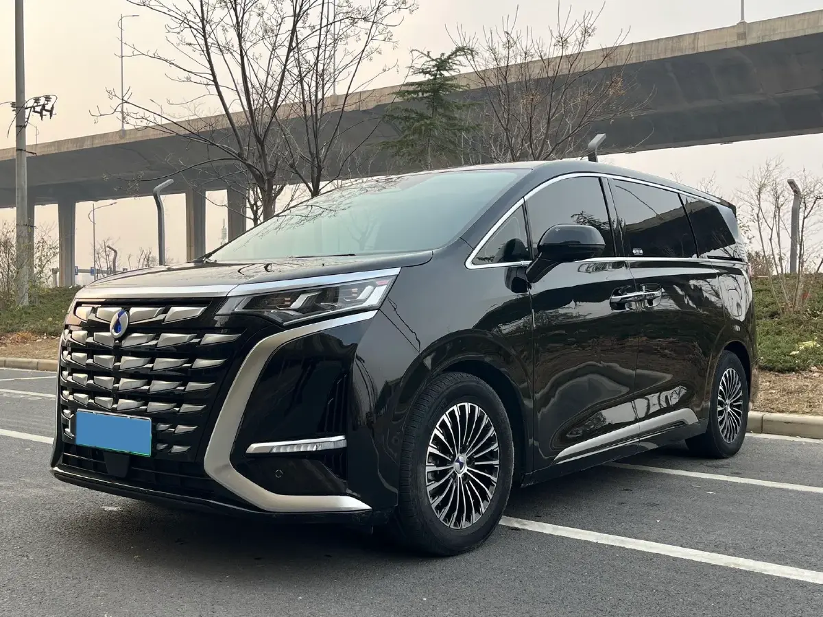 2022 Mercedes-Benz GLC Class 2.0T 197HP L4 9AT