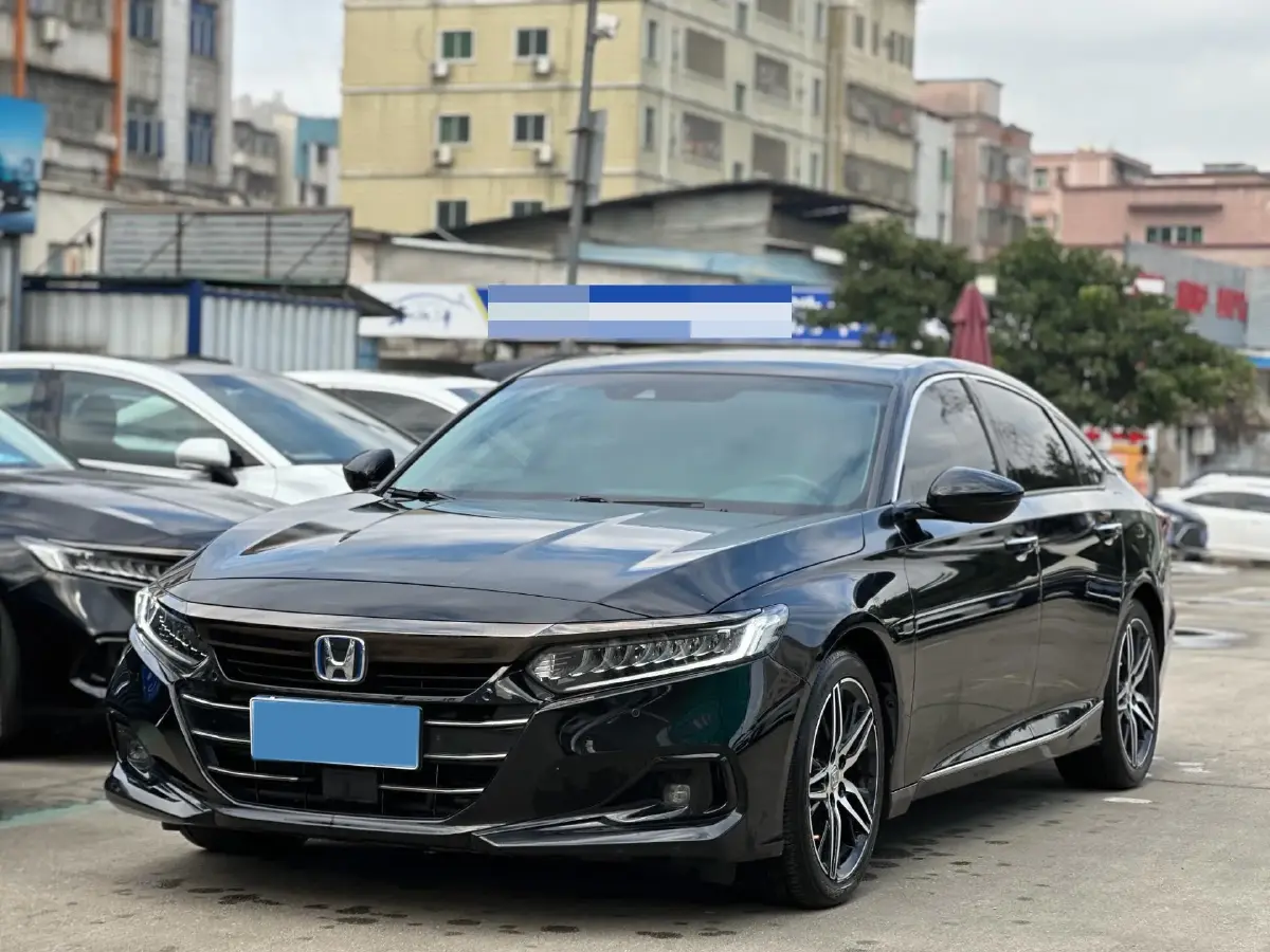 2022 Honda Accord 2.0L 146HP L4 E-CVT Hybrid