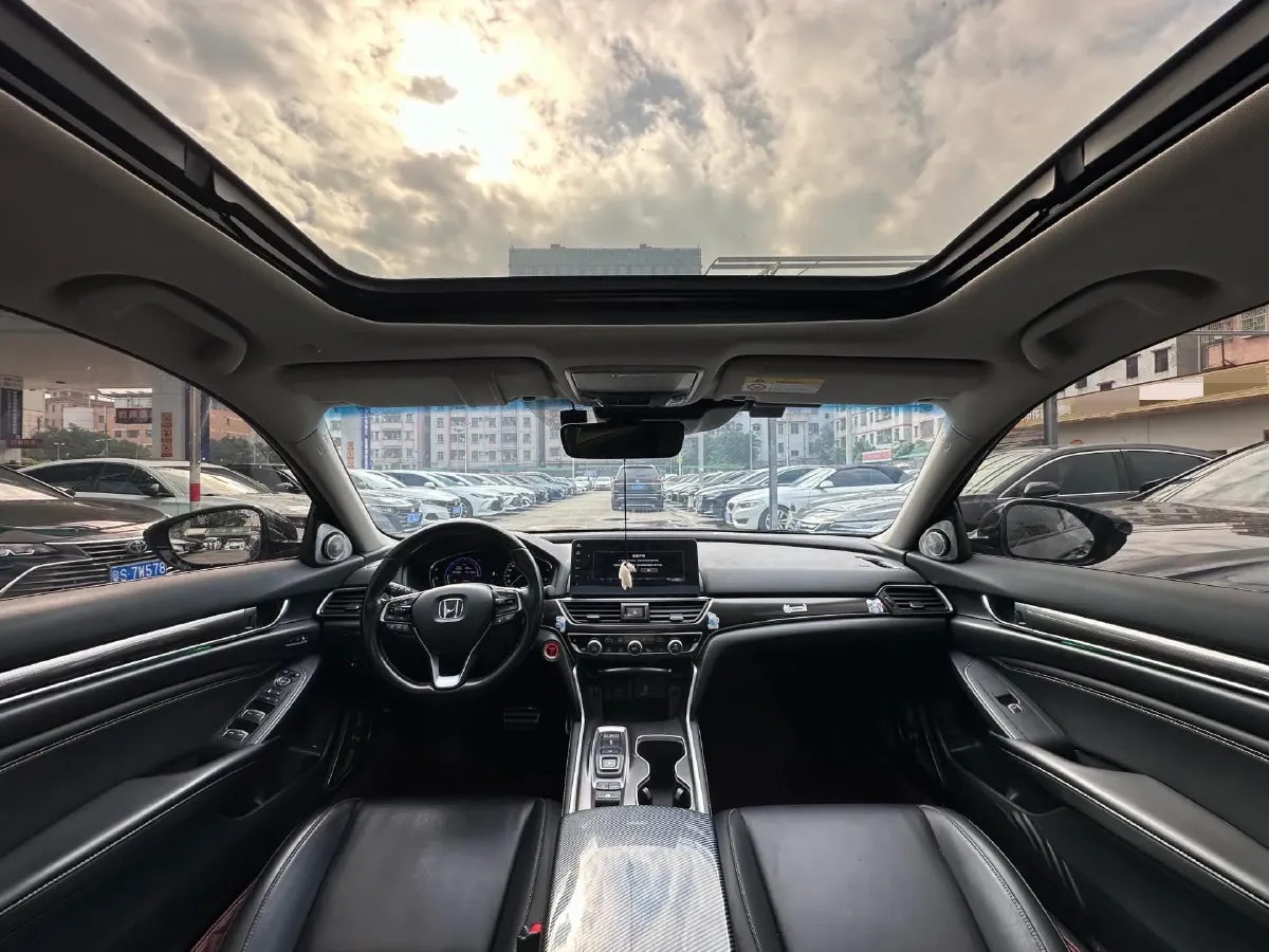 2022 Honda Accord 2.0L 146HP L4 E-CVT Hybrid,autocango,china used car exporter,china ev exporter,chinese used car exporter,chinese used ev exporter