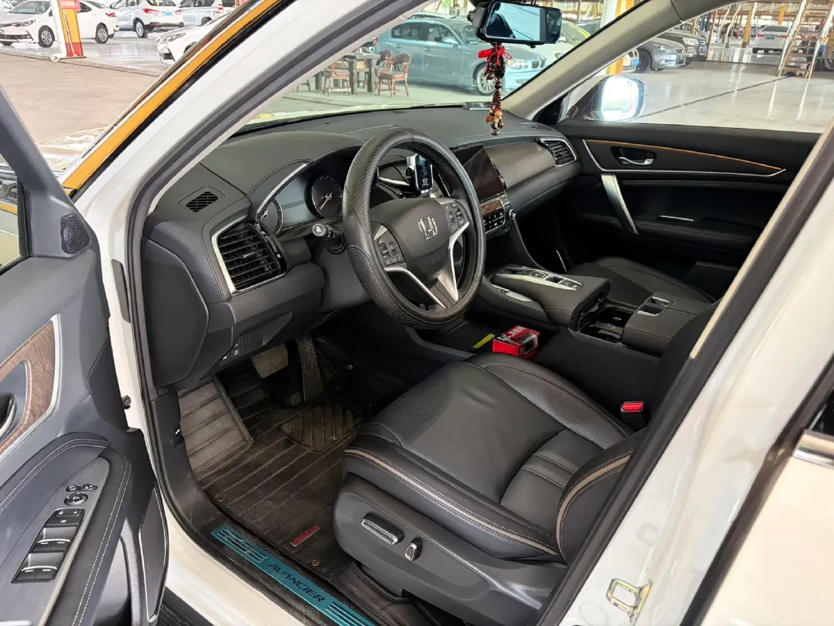 2020 Honda Avancier 2.0T 272HP L4 9AT,autocango,china used car exporter,china ev exporter,chinese used car exporter,chinese used ev exporter