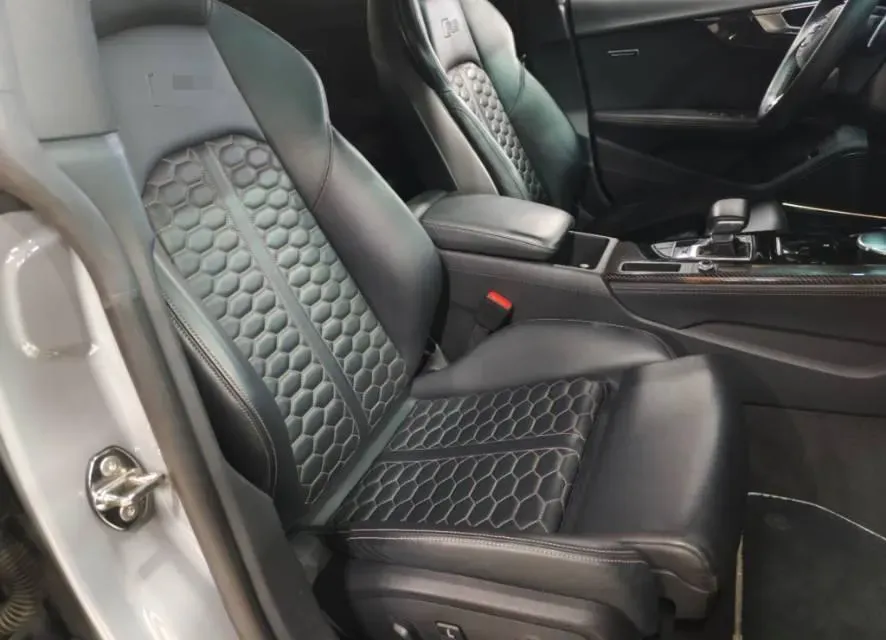 2022 Audi RS 5 2.9T 450HP V6 8AT,autocango,china used car exporter,china ev exporter,chinese used car exporter,chinese used ev exporter