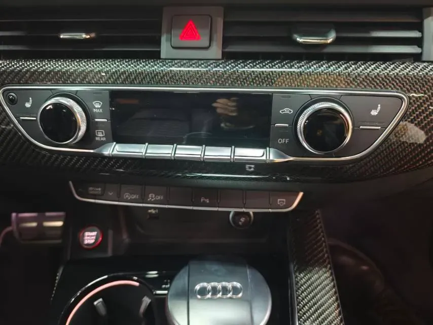 2022 Audi RS 5 2.9T 450HP V6 8AT,autocango,china used car exporter,china ev exporter,chinese used car exporter,chinese used ev exporter