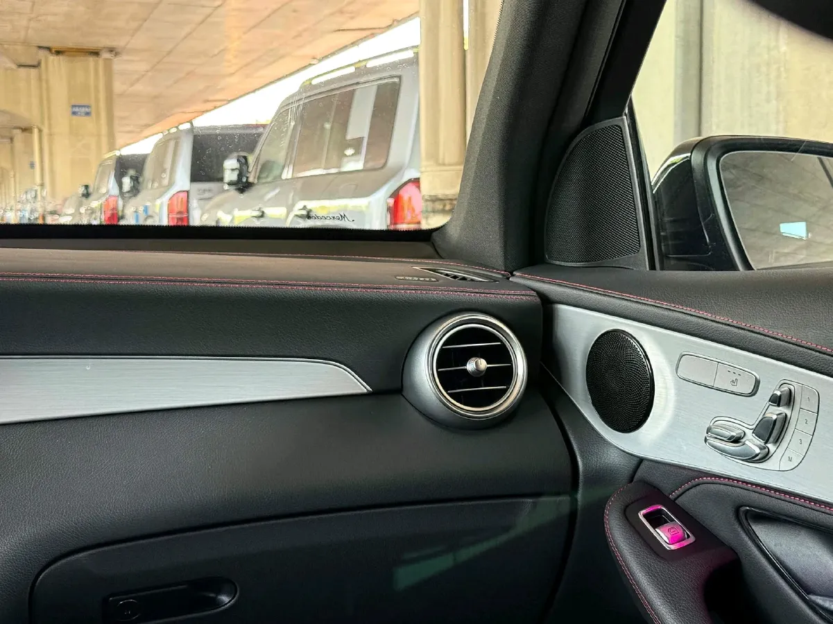 2022 Mercedes-Benz GLC AMG 3.0T 390HP V6 9AT,autocango,china used car exporter,china ev exporter,chinese used car exporter,chinese used ev exporter