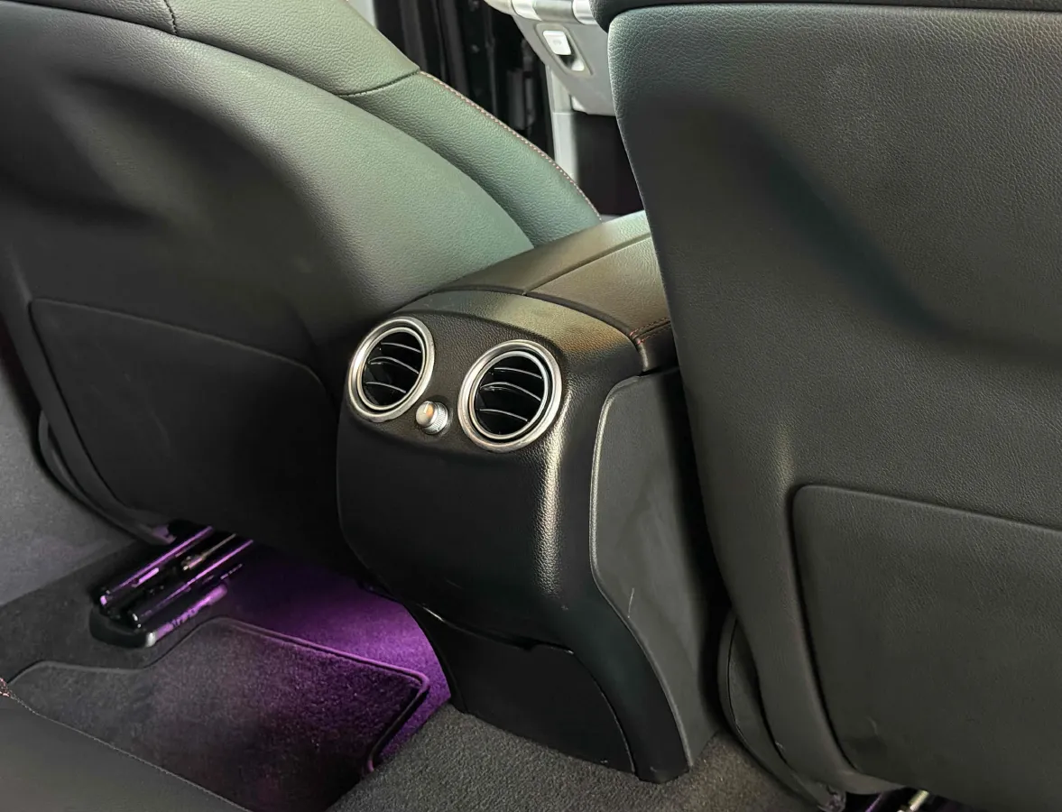 2022 Mercedes-Benz GLC AMG 3.0T 390HP V6 9AT,autocango,china used car exporter,china ev exporter,chinese used car exporter,chinese used ev exporter