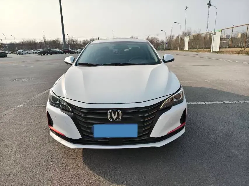 2021 ChangAn Raeton CC 1.5T 180HP L4 7DCT,autocango,china used car exporter,china ev exporter,chinese used car exporter,chinese used ev exporter