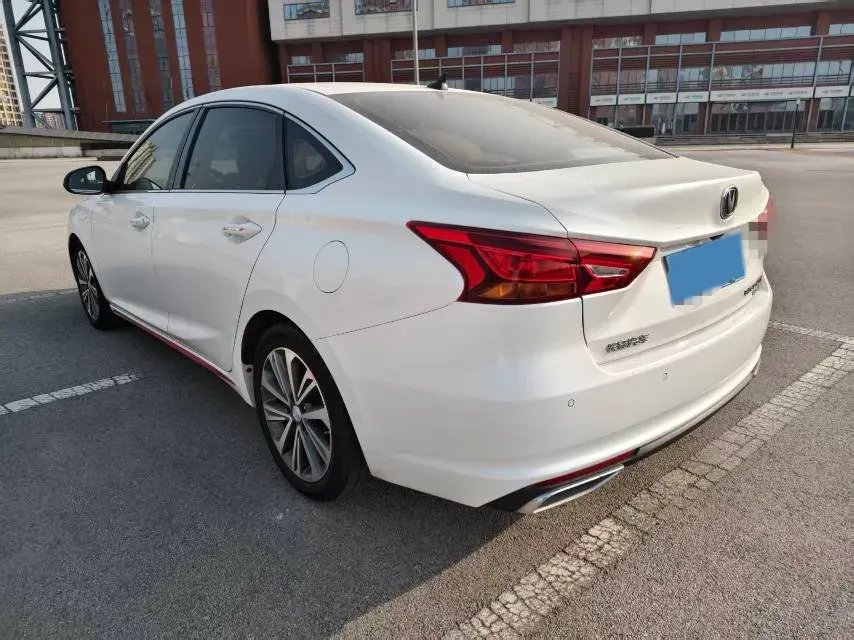 2021 ChangAn Raeton CC 1.5T 180HP L4 7DCT,autocango,china used car exporter,china ev exporter,chinese used car exporter,chinese used ev exporter