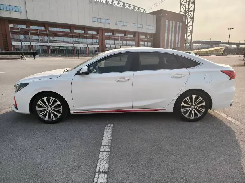 2021 ChangAn Raeton CC 1.5T 180HP L4 7DCT,autocango,china used car exporter,china ev exporter,chinese used car exporter,chinese used ev exporter