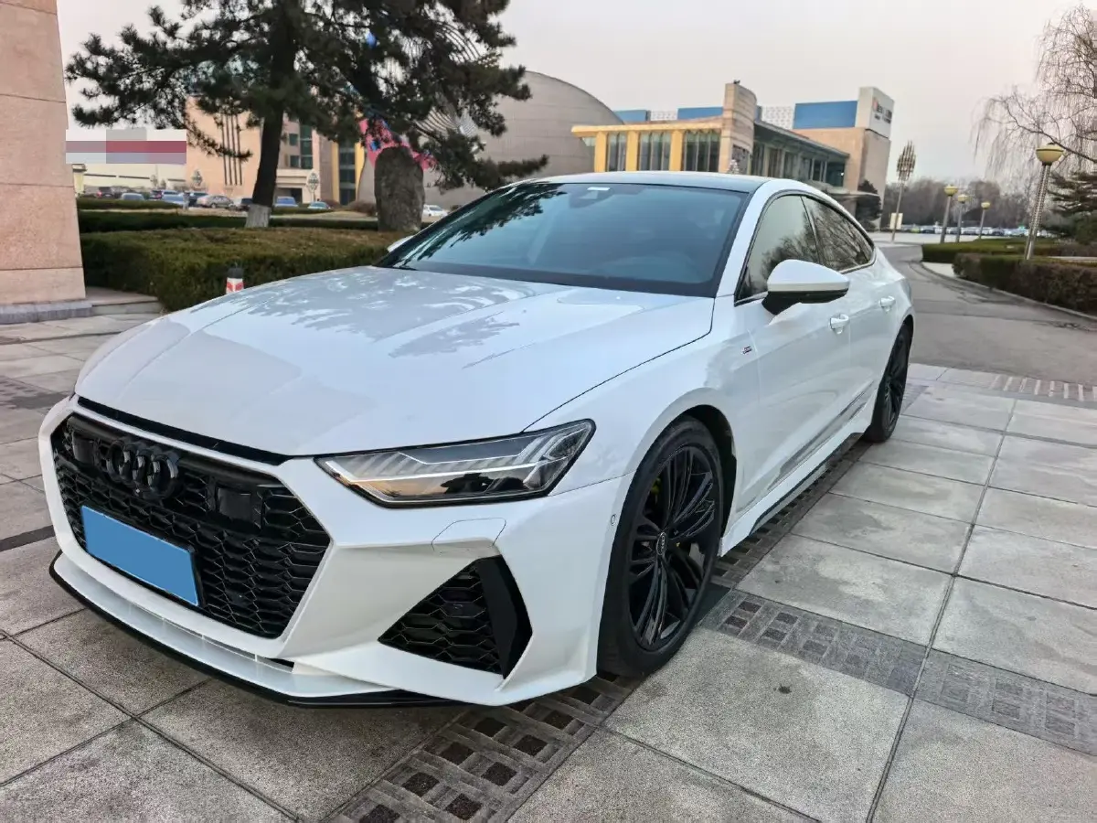 2022 Audi A7 2.0T 245HP L4 7DCT