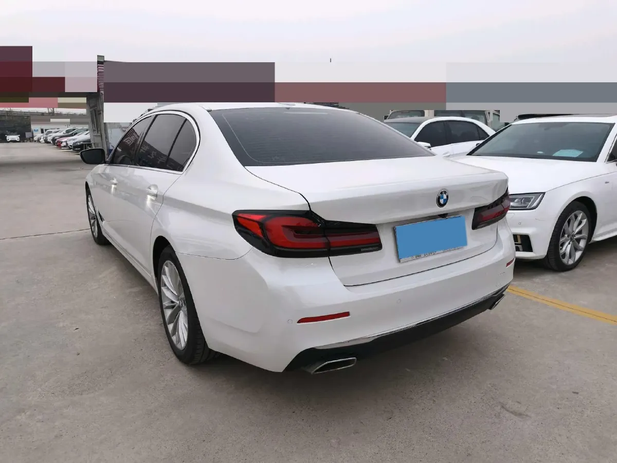 2022 BMW 5 Series 2.0T 184HP L4 8AT,autocango,china used car exporter,china ev exporter,chinese used car exporter,chinese used ev exporter