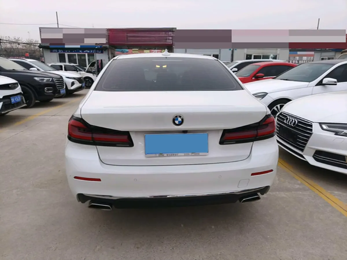 2022 BMW 5 Series 2.0T 184HP L4 8AT,autocango,china used car exporter,china ev exporter,chinese used car exporter,chinese used ev exporter